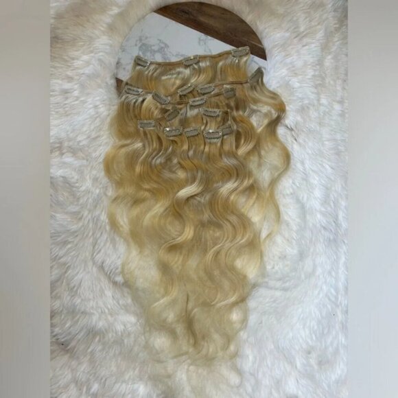 22 Inch Human hair Light Blonde Clip in extensions - Picture 2 of 6